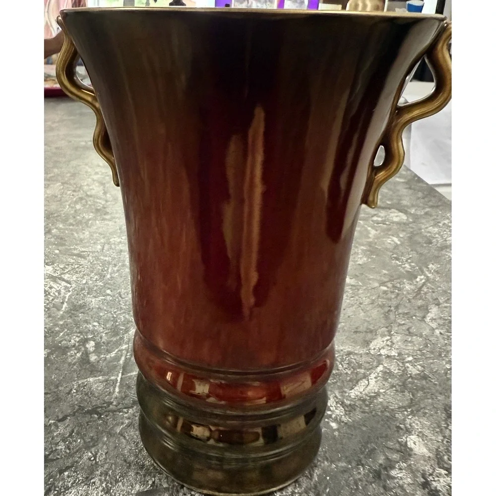 Carlton vase does